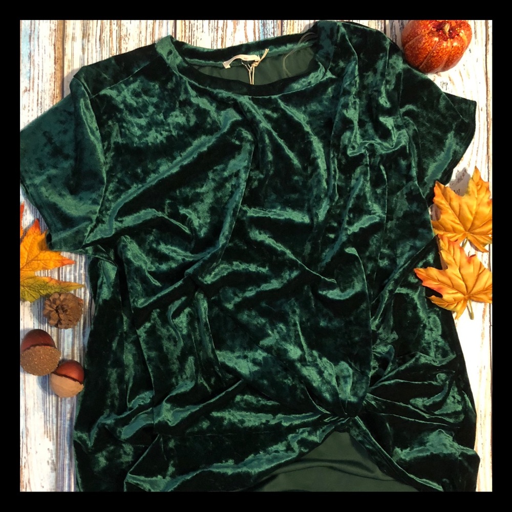 host pick x2!💚Hunter Green Crushed Velvet Tunic💚 - Picture 2 of 2